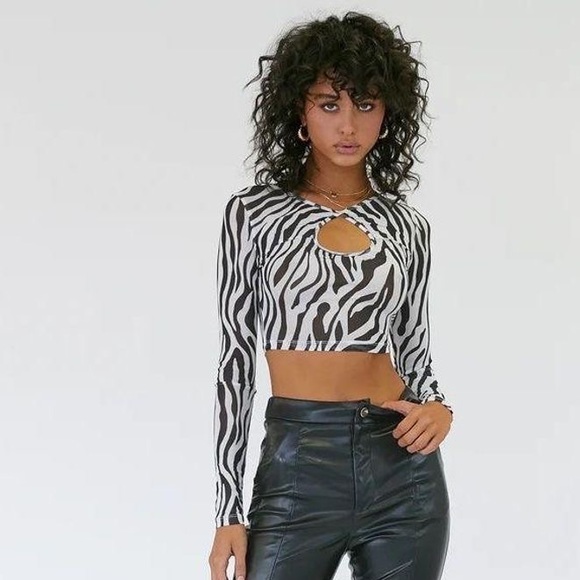 Princess Polly Zebra Print Long Sleeve - Picture 3 of 6